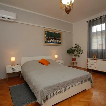 Pietas Iulia Apartment Pula Exterior photo