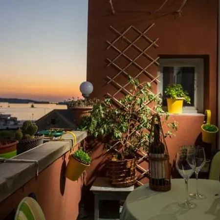 Pietas Iulia Apartment Pula Exterior photo